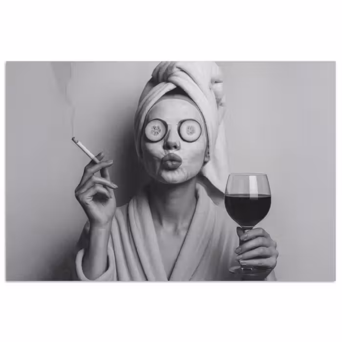 Poster - Frau - Maske - Wein - Zigarette