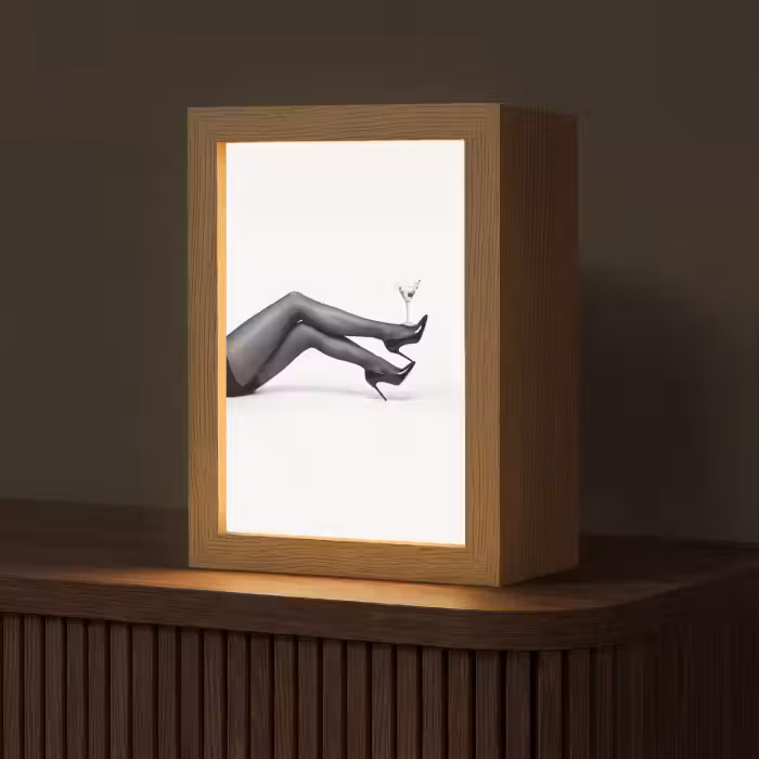 Tischlampe - Beine - Absätze - Glas - Schwarz - Weiß - Verspielt