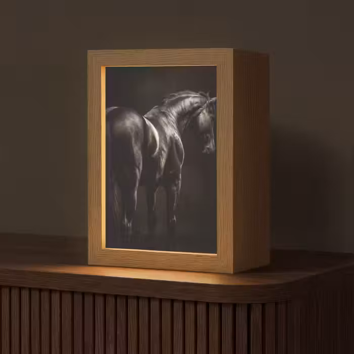 Tischlampe - Mächtig - Pferd - Dunkel