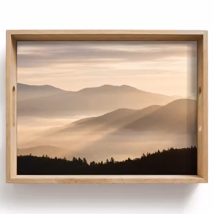 Tablett - Berge - Nebel - Sonnenstrahlen