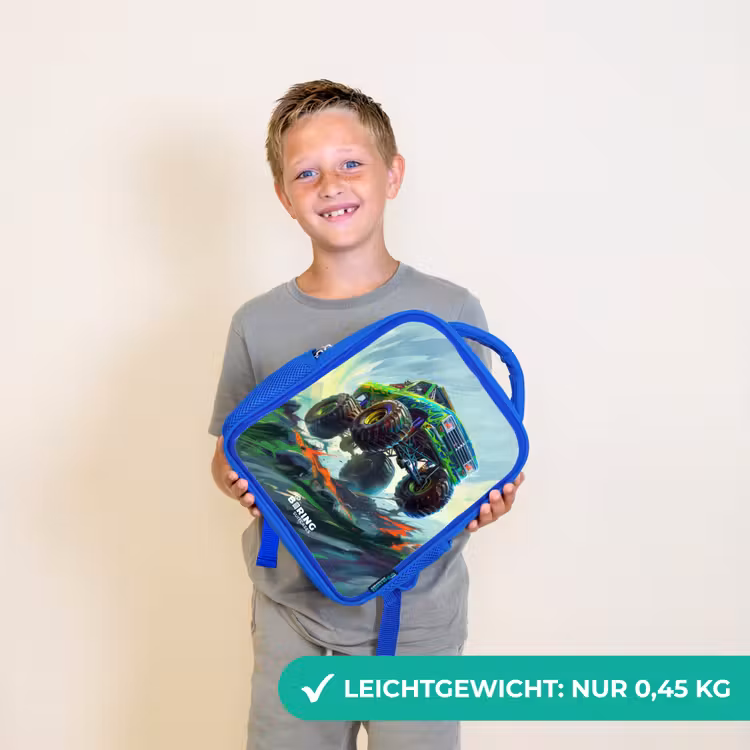 Kinderrucksack - Blau - Grüner Monstertruck mit Pinselstrichen — 2