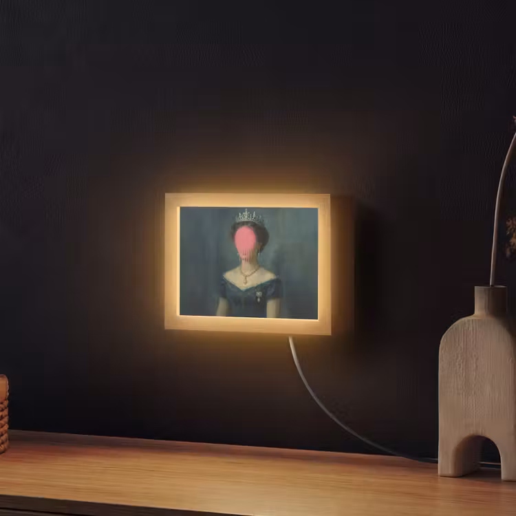 Lightbox - Wandleuchte - Krone - Rosa tropfende Farbe - Porträt — 2
