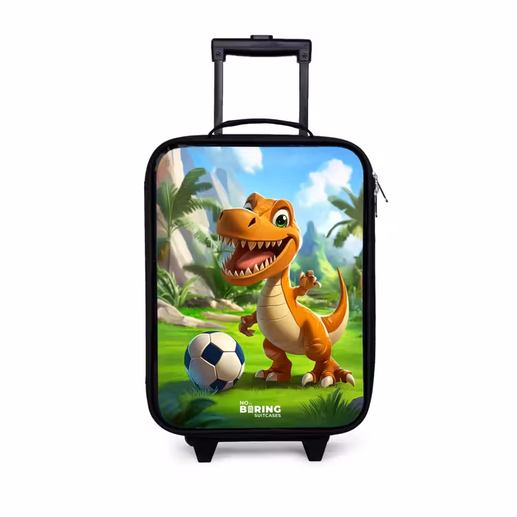 Kinderkoffer - Dino mit einem Fußball in grüner Landschaft — 1