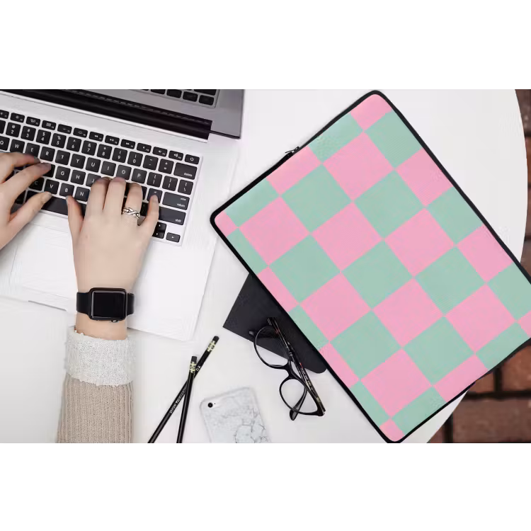 Laptop hülle - Schachbrettmuster - Grün - Rosa - Würfel — 3
