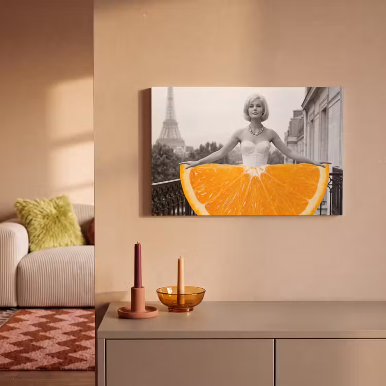 Leinwandbild - Orange - Eiffelturm - Frau — 2
