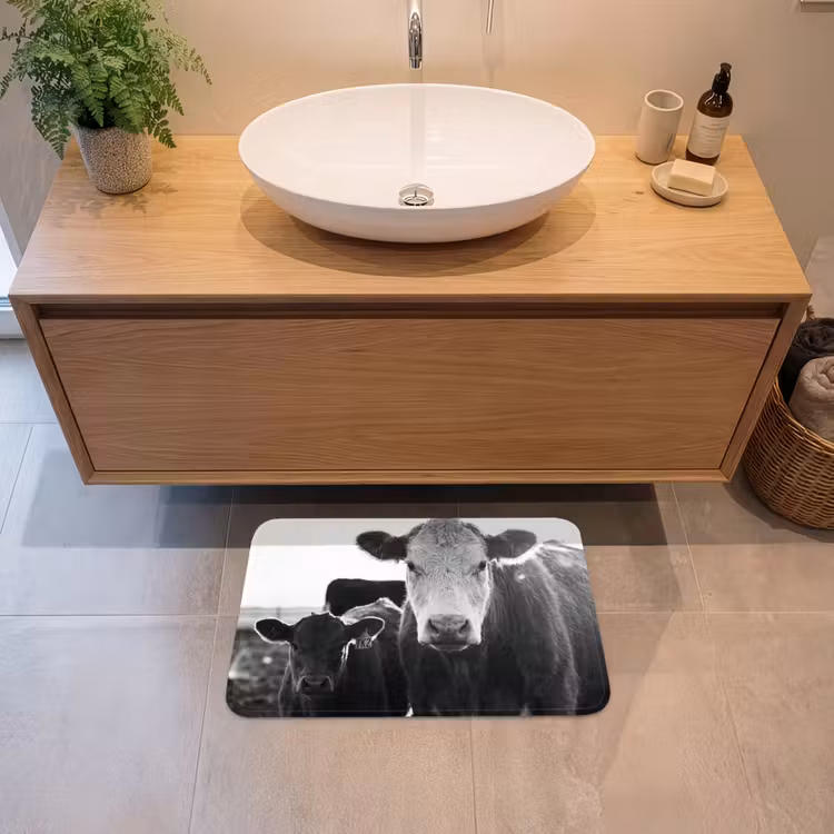 Badematte - Kühe - Schwarz und weiß — 2