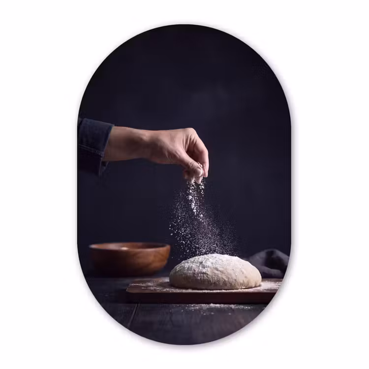 Alu-Dibond-Bild Oval - Teig – Von Hand – Backen — 1