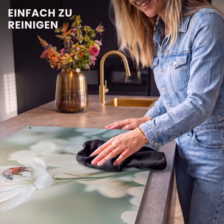 2-in-1 Herdabdeckplatte & Spritzschutz - Marienkäfer - Blumen - Weiß — 5