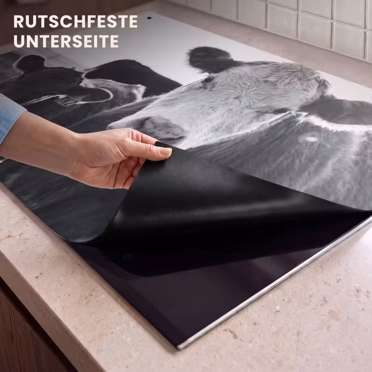 2-in-1 Herdabdeckplatte & Spritzschutz - Kühe - Schwarz und weiß — 4