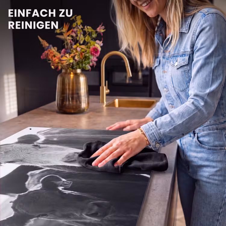 2-in-1 Herdabdeckplatte & Spritzschutz - Kühe - Schwarz und weiß — 5