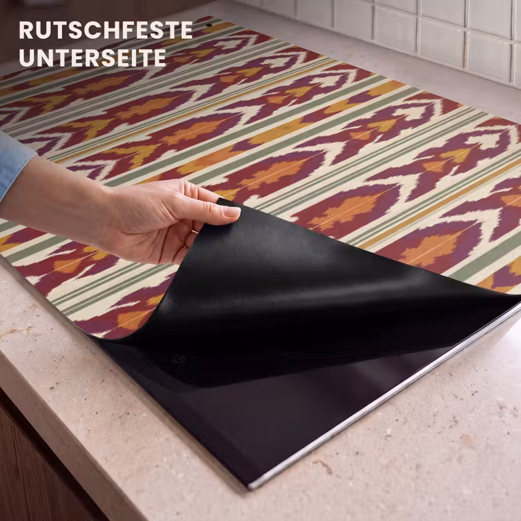 2-in-1 Herdabdeckplatte & Spritzschutz - Ikat – Bordeauxrot – Ethno – Muster — 4