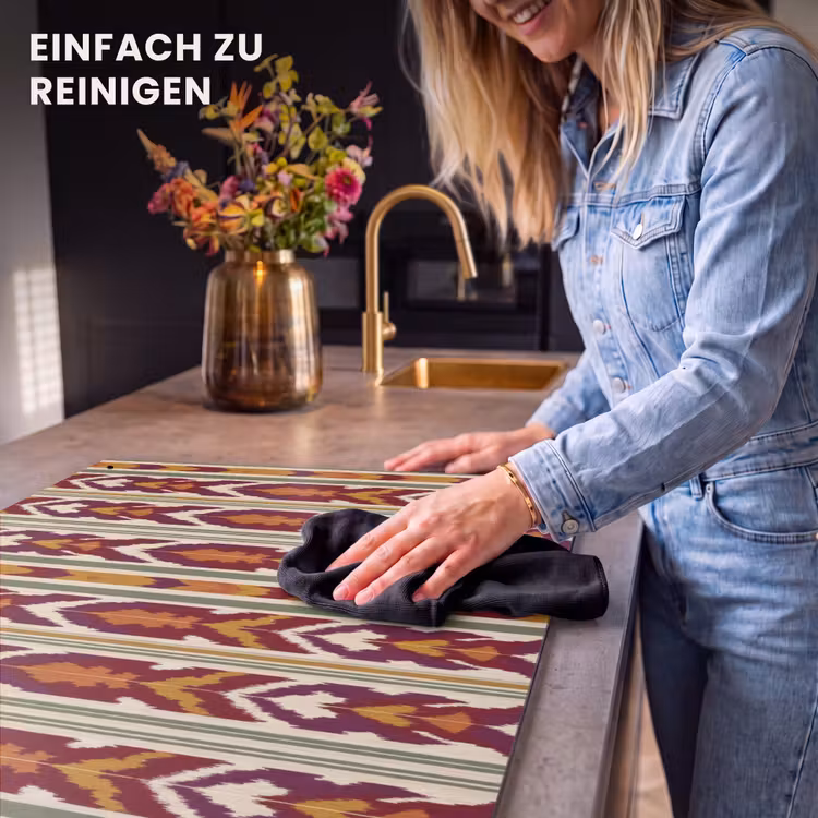 2-in-1 Herdabdeckplatte & Spritzschutz - Ikat – Bordeauxrot – Ethno – Muster — 5