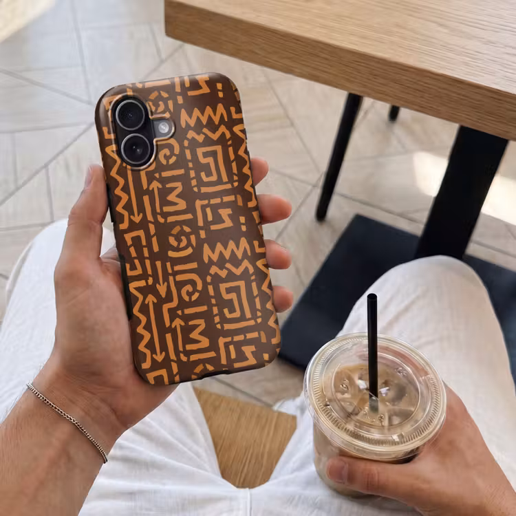 Handyhülle Toughcase - Schokoladenbraun – Ethno – Tribal – Symbole — 4