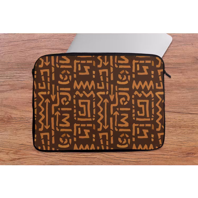 Laptop hülle - Schokoladenbraun – Ethno – Tribal – Symbole — 2