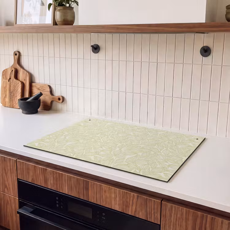 2-in-1 Herdabdeckplatte & Spritzschutz - Salbeigrün – Botanisch – Blätter – Handgezeichnet – Muster — 2