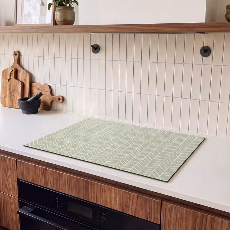 2-in-1 Herdabdeckplatte & Spritzschutz - Salbeigrün – Fischgrät – Geometrisch – Muster — 2