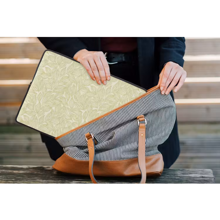 Laptop hülle - Salbeigrün – Botanisch – Blätter – Handgezeichnet – Muster — 4