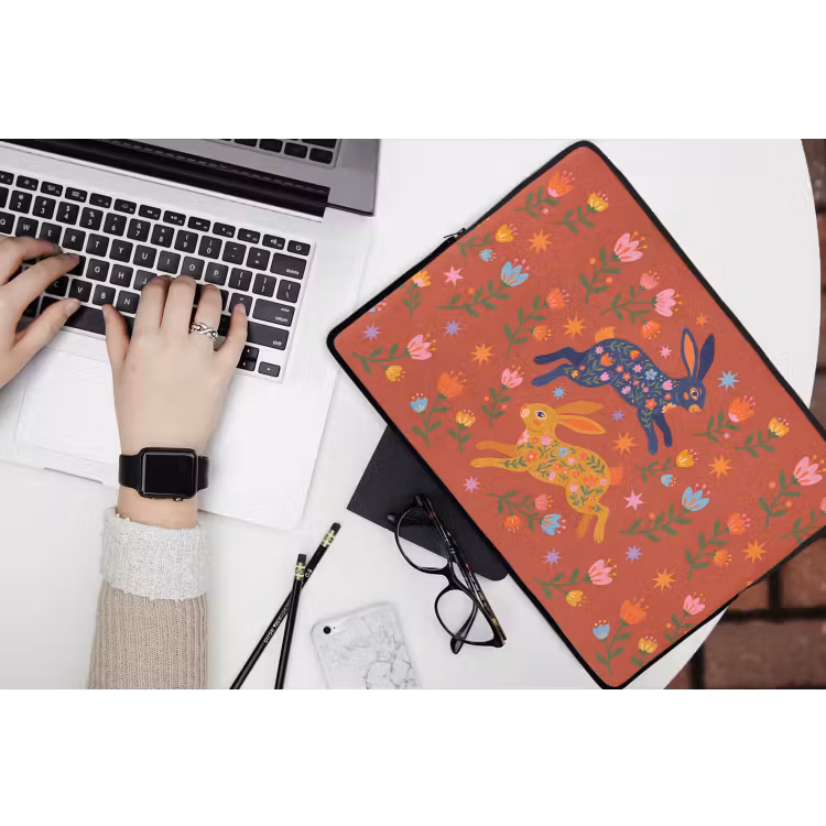 Laptop hülle - Kaninchen – Blumen – Volkskunst – Farbenfroh – Tiere — 3