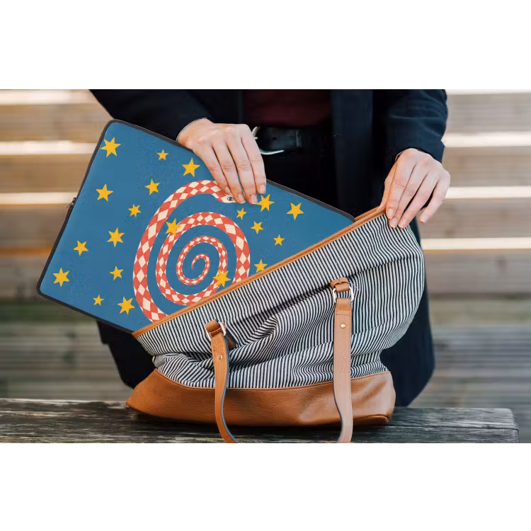 Laptop hülle - Schlange – Spirale – Tiere – Illustration – Rot — 4