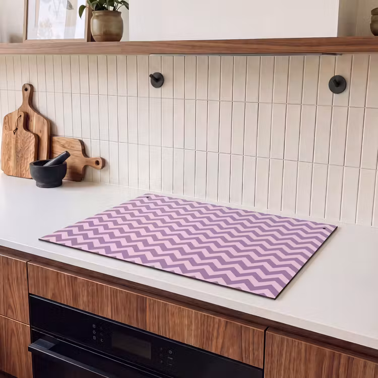 2-in-1 Herdabdeckplatte & Spritzschutz - Lila – Rosa – Geometrisch – Chevron – Zickzack – Muster — 2