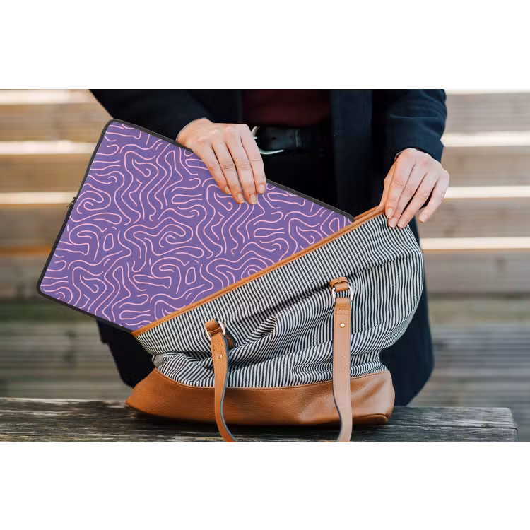 Laptop hülle - Lila – Rosa – Abstrakt – Linien – Labyrinth – Muster — 4