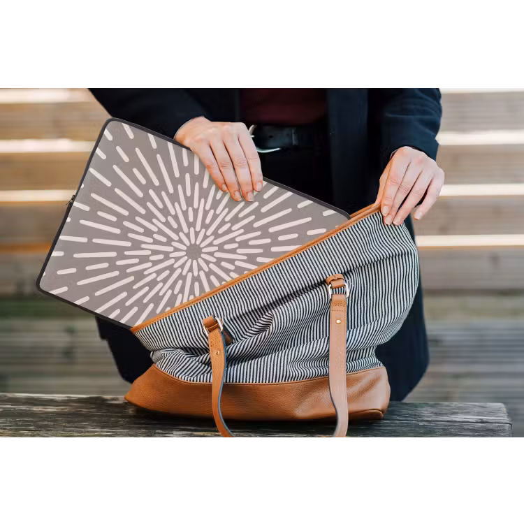 Laptop hülle - Muster – Strahlen – Abstrakt – Modern – Grau — 4