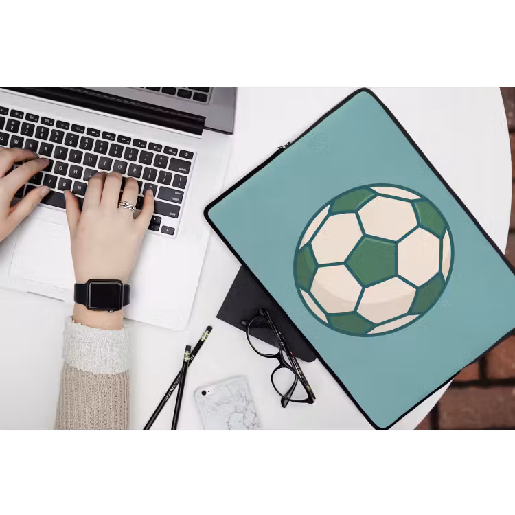 Laptop hülle - Fußball – Geometrisch – Sport – Illustration – Blaugrün — 3