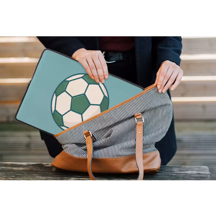 Laptop hülle - Fußball – Geometrisch – Sport – Illustration – Blaugrün — 4