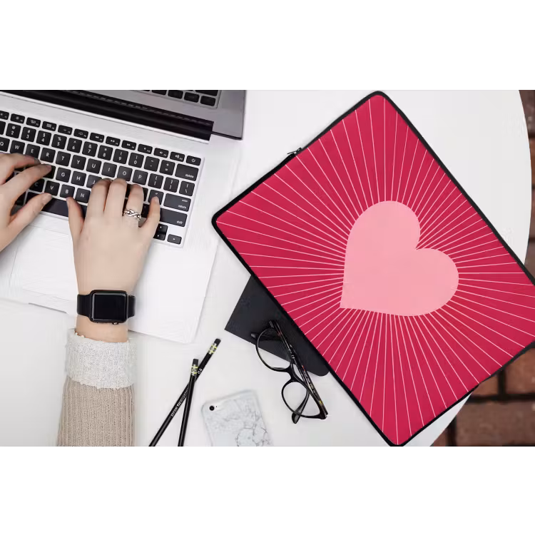 Laptop hülle - Herz – Strahlen – Liebe – Abstrakt – Rosa — 3
