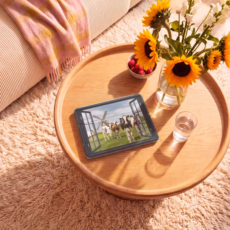 iPad-Hülle - Aussicht - Kuh - Mühle - Kühe - Wiese - Gras - Grün — 2