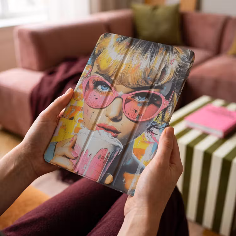 iPad-Hülle - Ausdrucksstark - Milchshake - Frau - Leuchtende Farben — 4