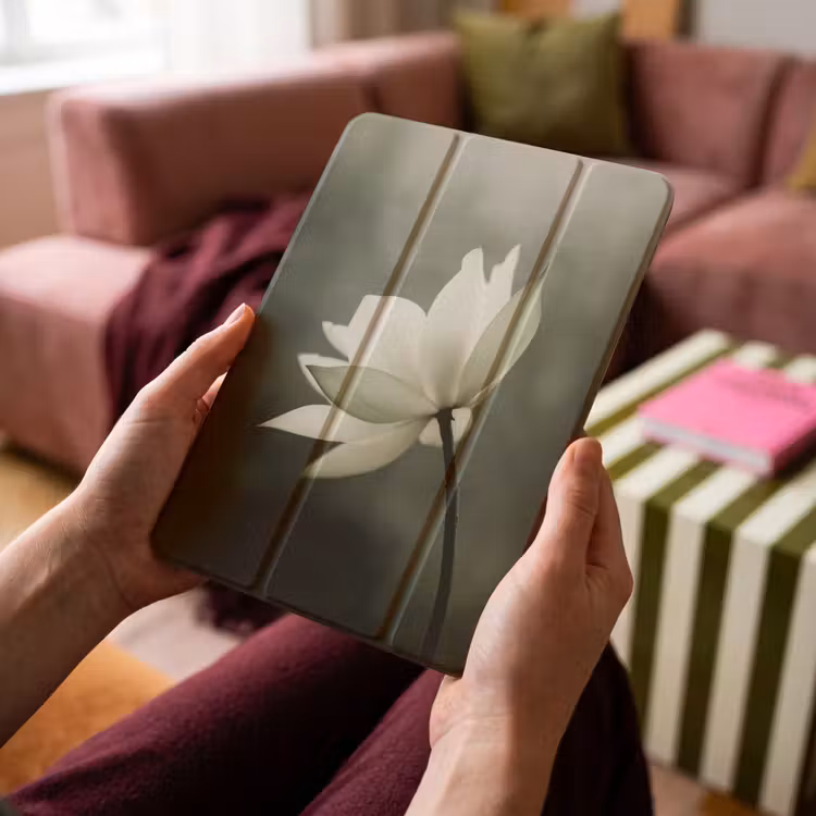 iPad-Hülle - Weiß - Lotus - Dunkel - Blume — 4