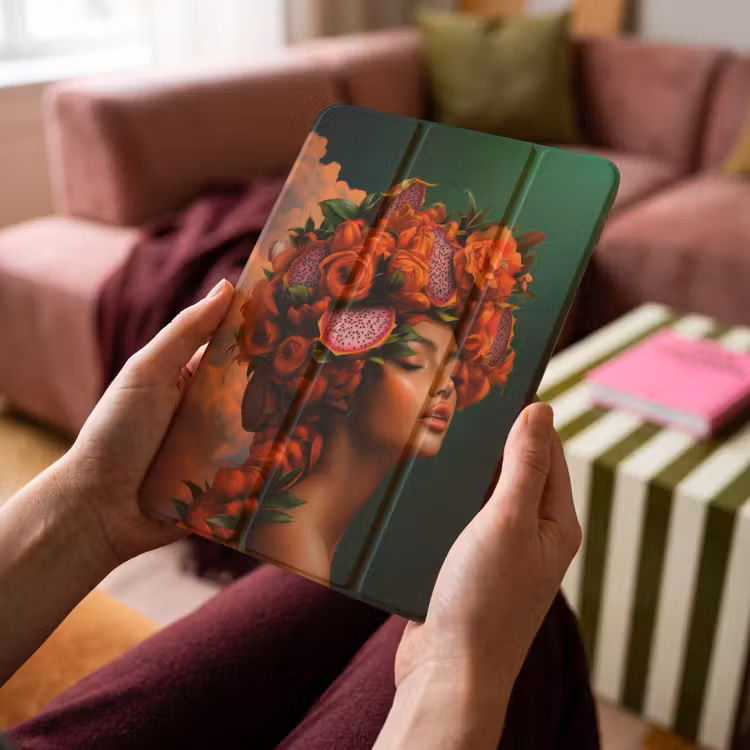 iPad-Hülle - Frau - trinkt Obst - Rosen — 4