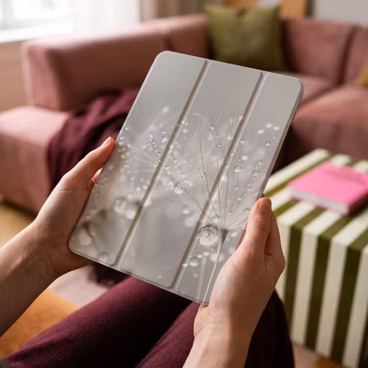 iPad-Hülle - Löwenzahn - Wassertropfen - Stilleben - Modern — 4