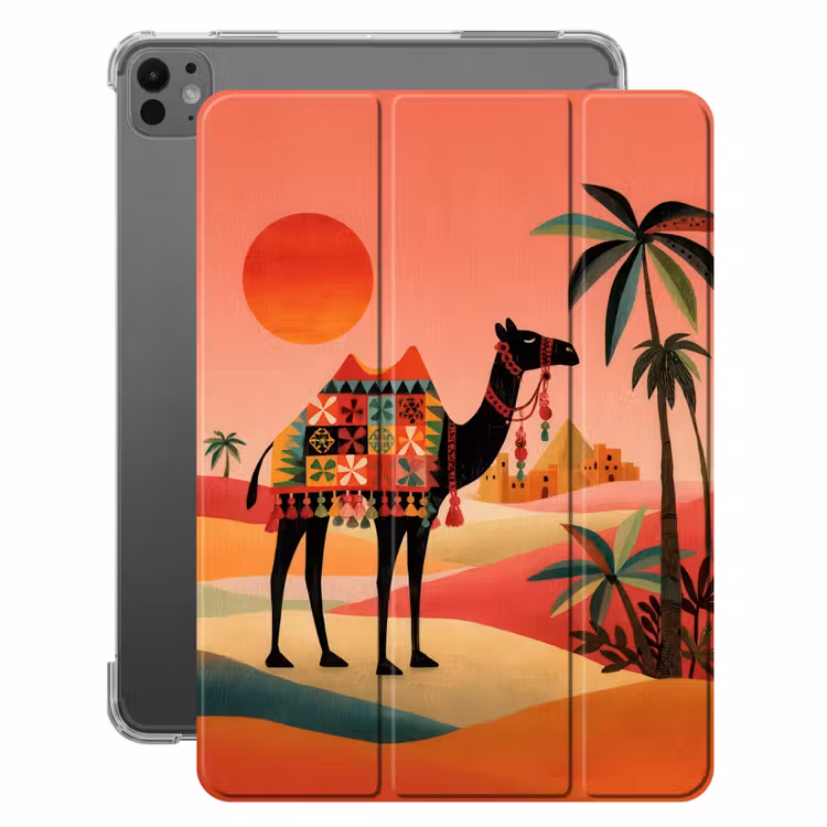 iPad-Hülle - Kamel - Farbiger Teppich - Dünen - Rote Sonne — 1