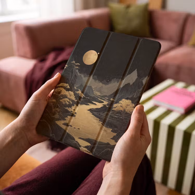 iPad-Hülle - Goldener Fluss - Berge - Mond - Sternenhimmel — 4