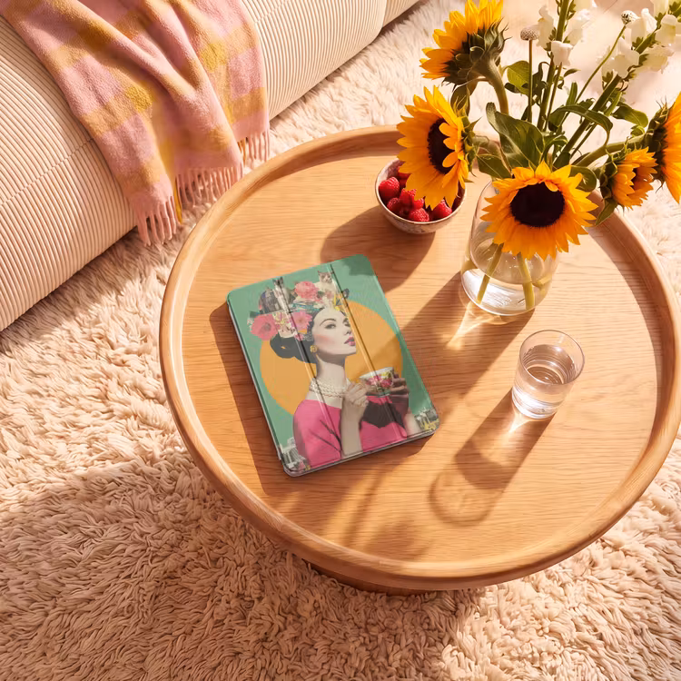 iPad-Hülle - Retro - Frau - Stadt - Sonne — 2