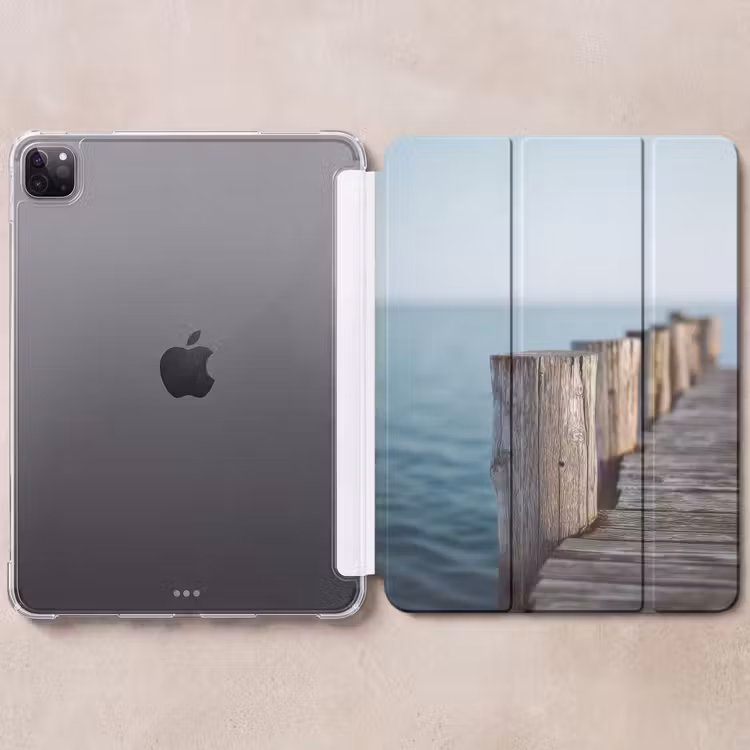 iPad-Hülle - Hölzernes Gerüst - Strahlend blauer Himmel — 6