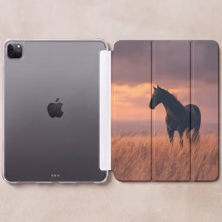 iPad-Hülle - Pferd - Wolken - Offenes Feld — 6