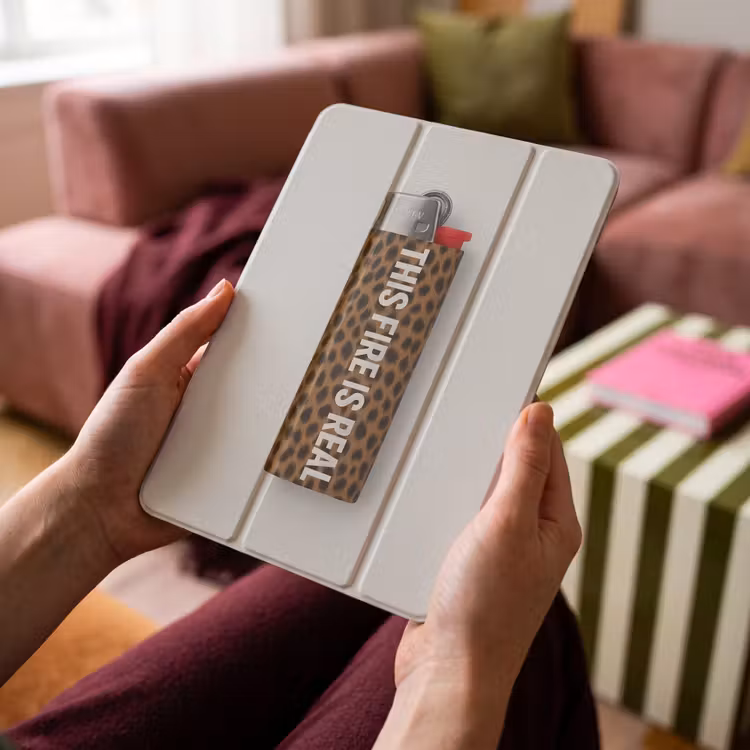 iPad-Hülle - Feuerzeug - Zitat - Panther Druck — 4
