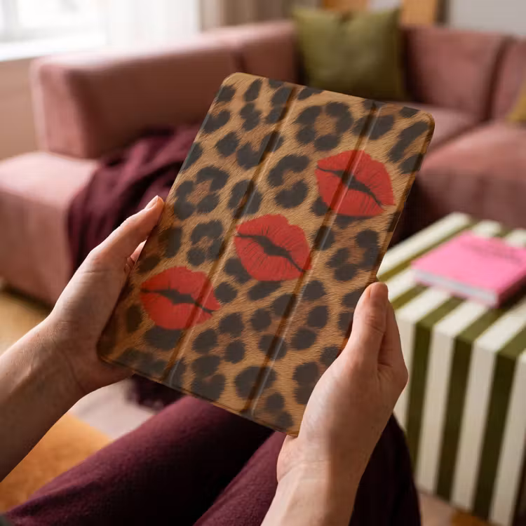 iPad-Hülle - Lippen - Drei - Rot - Pantherdruck — 4