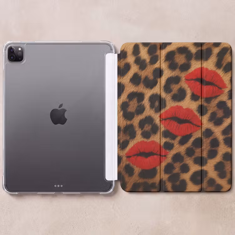 iPad-Hülle - Lippen - Drei - Rot - Pantherdruck — 6