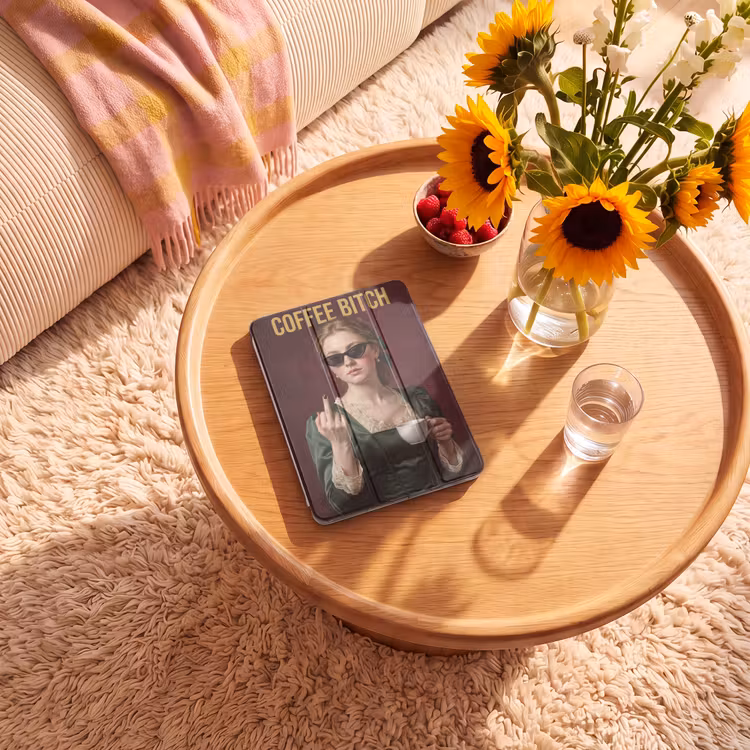 iPad-Hülle - Kaffee - Frau - Mittelfinger — 2