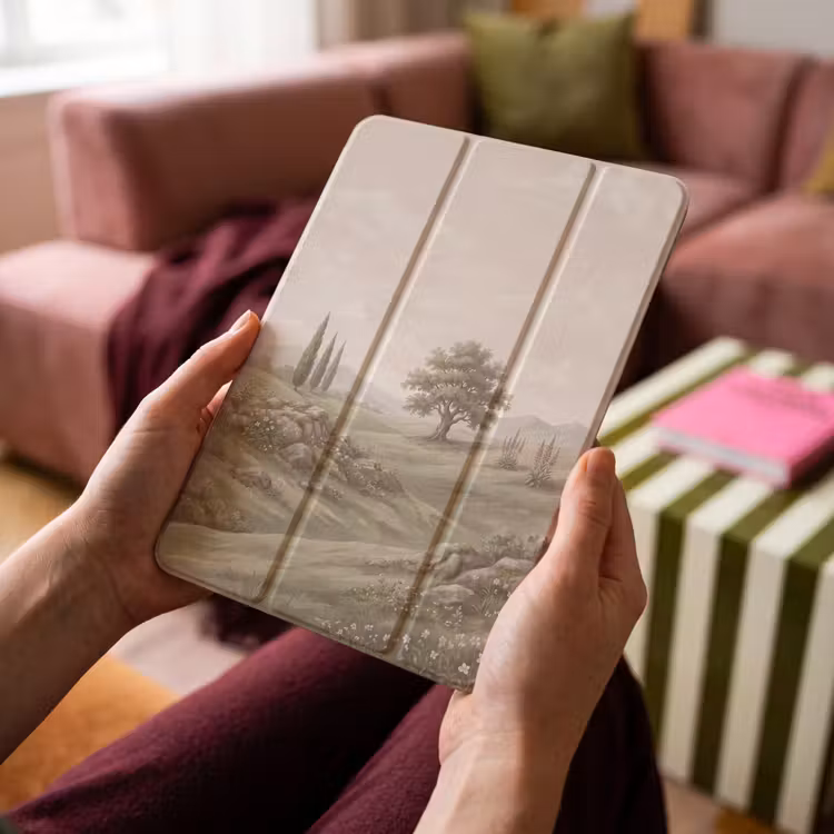iPad-Hülle - Hügellandschaft - Bäume - Natur - Grünanlagen — 4