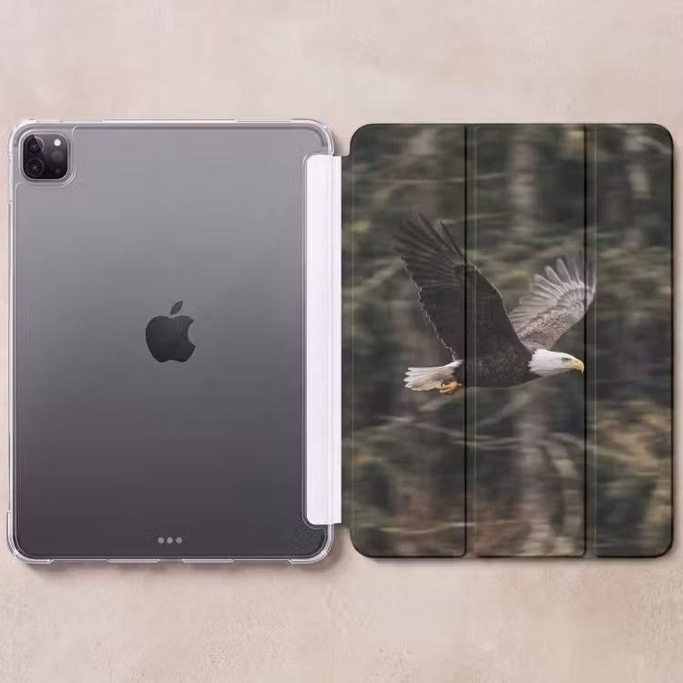 iPad-Hülle - Weißkopfseeadler - Fliegen - Wald - Natur — 6