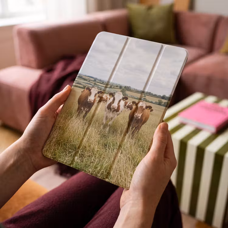 iPad-Hülle - Kühe - Porträt - Wiese - Bauernhof - Neugierig — 4