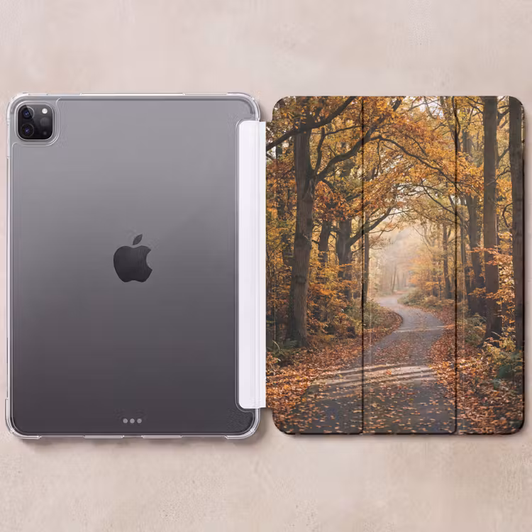 iPad-Hülle - Waldweg - Herbstwald - Blätter - Orange - Nostalgisch — 6