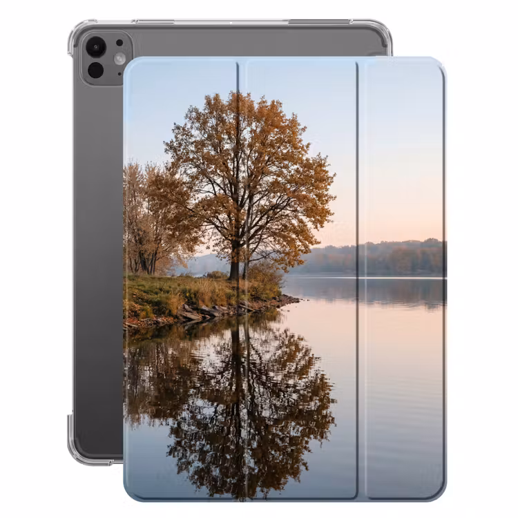 iPad-Hülle - Bäume - Reflexion - Wasser - Sonnenaufgang - Gelassenheit — 1