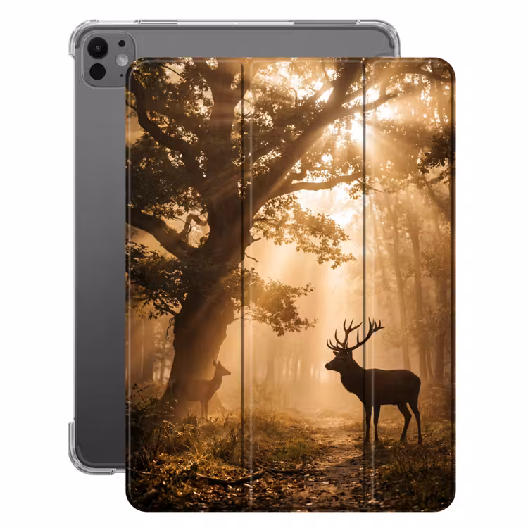 iPad-Hülle - Hirsch - Wald - Neblig - Natur - Gold — 1