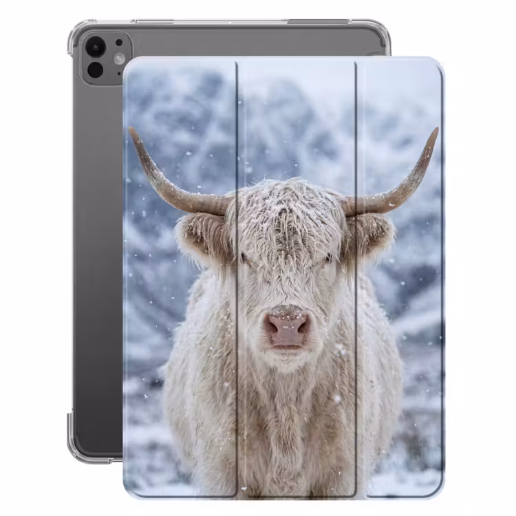 iPad-Hülle - Schottische Highlander - Schnee - Berge - Winter — 1